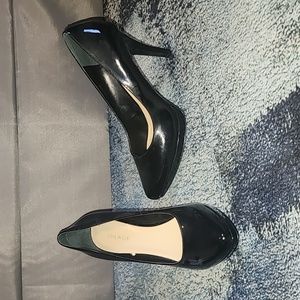 Nine West Black Patent Leather Heels - 9M